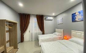 คาเฟ่ เดอ แจ่วบอง รูมแอนด์เซอร์วิส